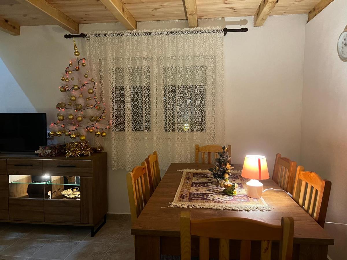 Laf Guest House Kolašin Екстериор снимка